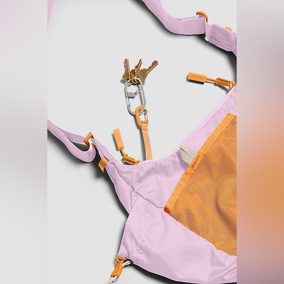 Baboon to the moon crescent crossbody bag in pink Helio - Picture 4 of 4